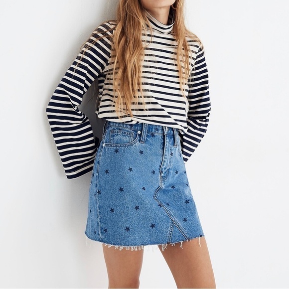 Madewell Dresses & Skirts - Madewell star denim skirt size 26